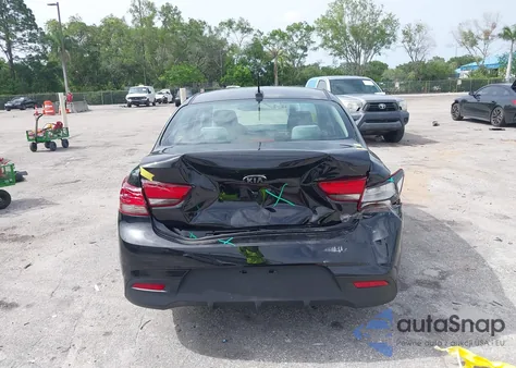 2019 Kia Rio S z USA, uszkodzony, nr VIN 3KPA24AB6KE173022